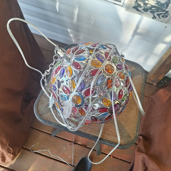 Cute light fixture - Picture 5 of 6